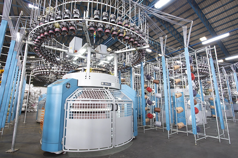 Circular knitting machine