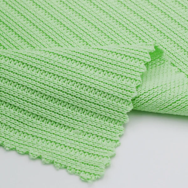ผ้าโพลีเอสเตอร์ ผ้าร่องไฮโซ สีเขียว DV442
